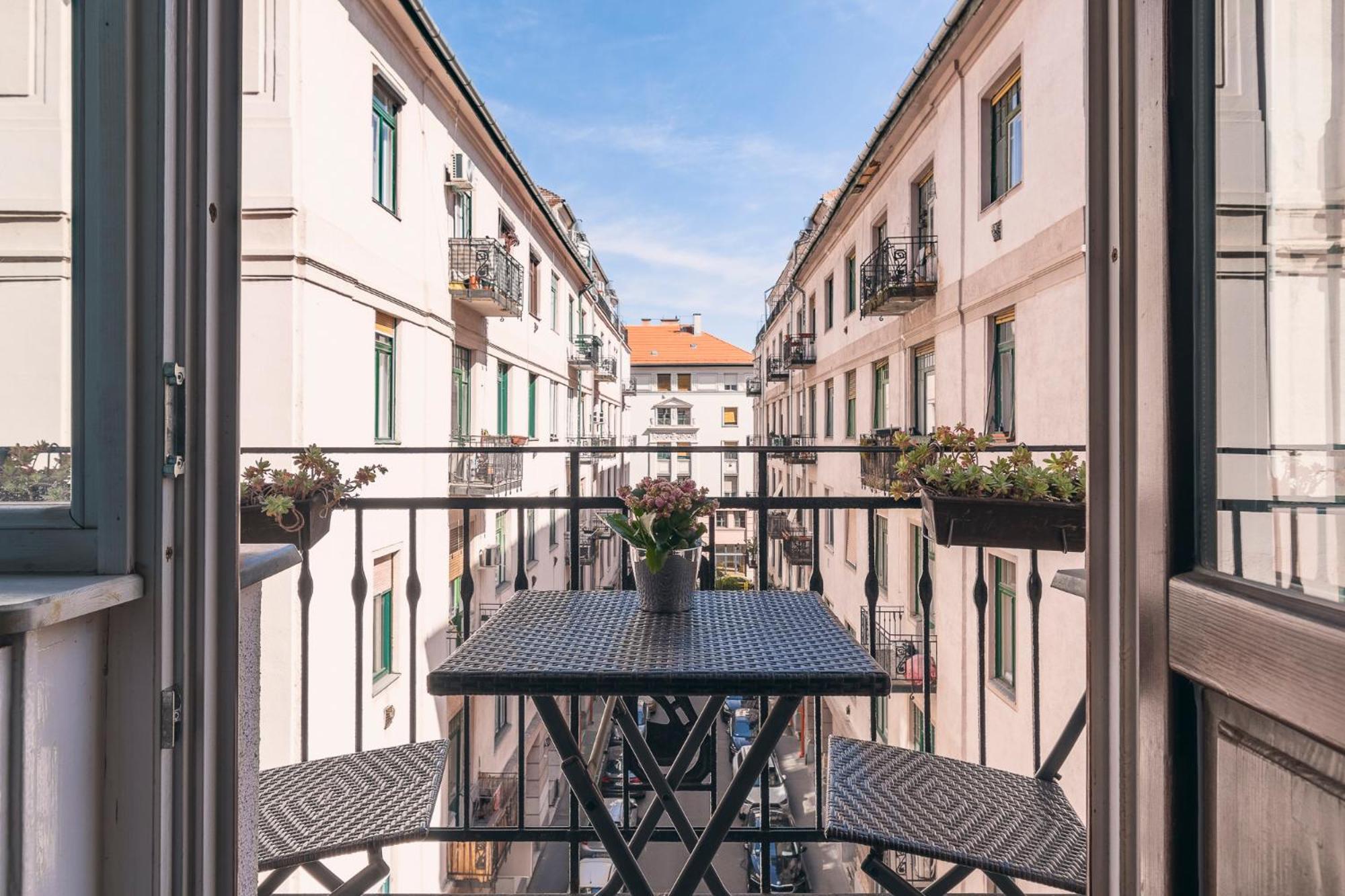 Raday Bobo Apartamento Budapeste Exterior foto